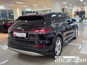 Audi Q4 e-tron 40 2023 года из Южной Кореи