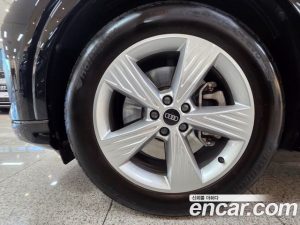 Audi Q4 e-tron 40 2023 года из Южной Кореи