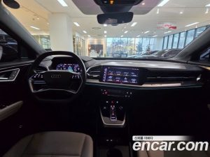 Audi Q4 e-tron 40 2023 года из Южной Кореи