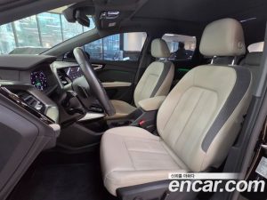 Audi Q4 e-tron 40 2023 года из Южной Кореи