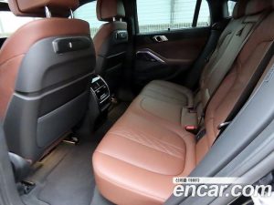 BMW X6 xDrive40i M Sport 2025 года из Южной Кореи