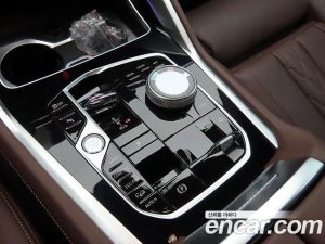 BMW X6 xDrive40i M Sport 2025 года из Южной Кореи