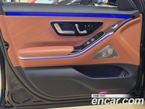 Mercedes-Benz S-Class Maybach S680 4MATIC 2023 года из Южной Кореи