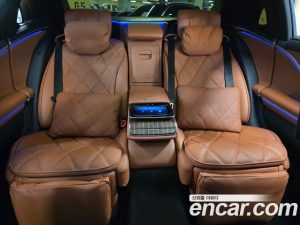 Mercedes-Benz S-Class Maybach S680 4MATIC 2023 года из Южной Кореи