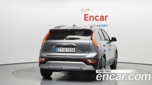 Kia Niro Prestige 2025 года из Южной Кореи