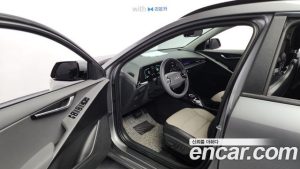 Kia Niro Prestige 2025 года из Южной Кореи