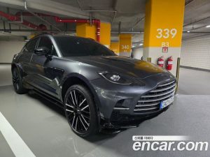 Astonmartin DBX 4.0 V8 707 2023 года из Южной Кореи