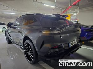 Astonmartin DBX 4.0 V8 707 2023 года из Южной Кореи