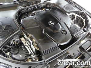 Mercedes-Benz S-Class S400 d 4MATIC 2023 года из Южной Кореи