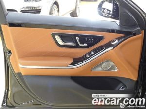 Mercedes-Benz S-Class S400 d 4MATIC 2023 года из Южной Кореи