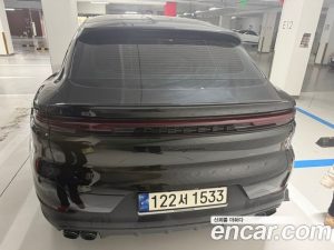 Porsche Cayenne 3.0 Coupe 2024 года из Южной Кореи