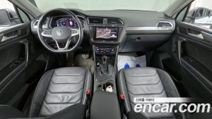 Volkswagen Tiguan 2.0 TSI Prestige 2023 года из Южной Кореи