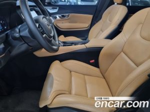 Volvo XC90 B6 Ultra Bright 2025 года из Южной Кореи