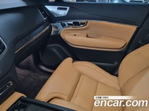 Volvo XC90 B6 Ultra Bright 2025 года из Южной Кореи