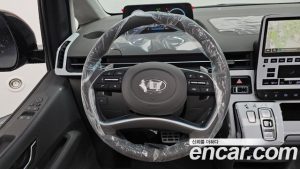 Hyundai Staria 4WD Lounge 9-Seater 2025 года из Южной Кореи