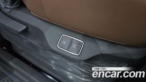 Hyundai Staria 4WD Lounge 9-Seater 2025 года из Южной Кореи