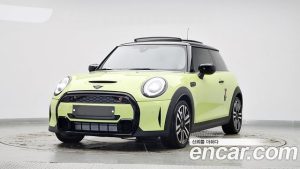 Mini Cooper DEFAULT 2024 года из Южной Кореи