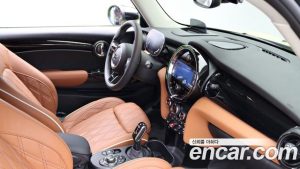 Mini Cooper DEFAULT 2024 года из Южной Кореи