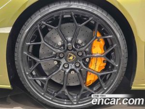 Lamborghini Huracan LP640-4 EVO SPYDER 2023 года из Южной Кореи