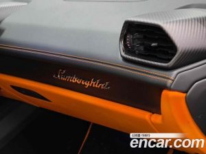 Lamborghini Huracan LP640-4 EVO SPYDER 2023 года из Южной Кореи