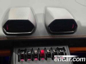 Lamborghini Huracan LP640-4 EVO SPYDER 2023 года из Южной Кореи