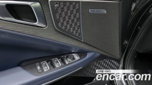 Kia K8 Signature Black 2025 года из Южной Кореи