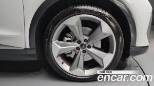 Audi Q4 e-tron 45 Premium Sportback 2025 года из Южной Кореи