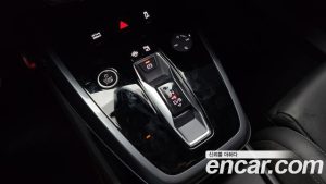 Audi Q4 e-tron 45 Premium Sportback 2025 года из Южной Кореи