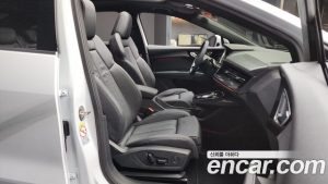 Audi Q4 e-tron 45 Premium Sportback 2025 года из Южной Кореи