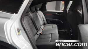 Audi Q4 e-tron 45 Premium Sportback 2025 года из Южной Кореи