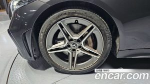 Mercedes-Benz CLS-Class CLS300d 4MATIC 2023 года из Южной Кореи