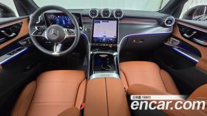 Mercedes-Benz GLC-Class GLC300 4MATIC Avantgarde 2025 года из Южной Кореи