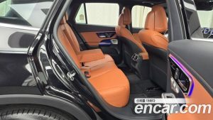 Mercedes-Benz GLC-Class GLC300 4MATIC Avantgarde 2025 года из Южной Кореи