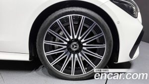 Mercedes-Benz CLE-Class CLE450 4MATIC Coupe 2024 года из Южной Кореи