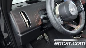 Mini Countryman ALL4 JCW First Edition 2025 года из Южной Кореи