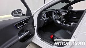Mercedes-Benz C-Class C200 Avantgarde 2025 года из Южной Кореи