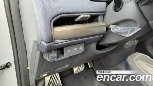 Kia EV3 Standard 2WD 2025 года из Южной Кореи