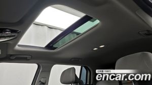 Kia EV3 Standard 2WD 2025 года из Южной Кореи