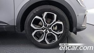 Renault-KoreaSamsung XM3 1.6 E-TECH Inspire 2023 года из Южной Кореи