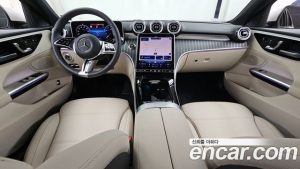 Mercedes-Benz C-Class C200 Avantgarde 2025 года из Южной Кореи