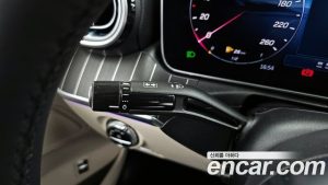 Mercedes-Benz C-Class C200 Avantgarde 2025 года из Южной Кореи