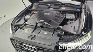 Audi Q8 55 TFSI 4WD Premium 2023 года из Южной Кореи