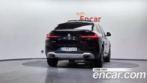BMW X4 xDrive20i xLine 2024 года из Южной Кореи