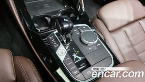 BMW X4 xDrive20i xLine 2024 года из Южной Кореи