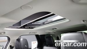 Land Rover Discovery D250 S 2024 года из Южной Кореи