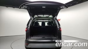 Land Rover Discovery D250 S 2024 года из Южной Кореи