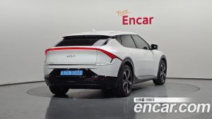 Kia EV6 Long Range 2024 года из Южной Кореи