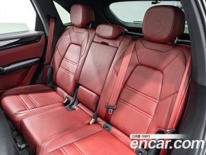 Porsche Cayenne 3.0 2023 года из Южной Кореи