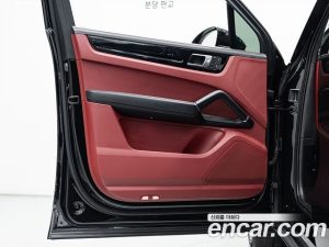 Porsche Cayenne 3.0 2023 года из Южной Кореи