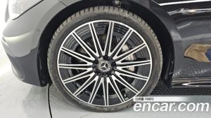 Mercedes-Benz CLE-Class CLE450 4MATIC Coupe 2025 года из Южной Кореи